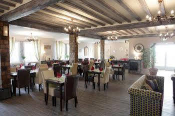 Hotel Logis Les Nympheas 2*